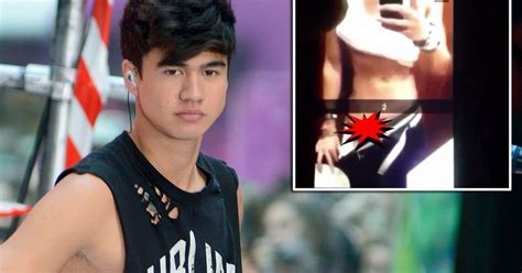 calum hood leaked nudes|5SOS star Calum Hood confesses to penis video: Least ya know。